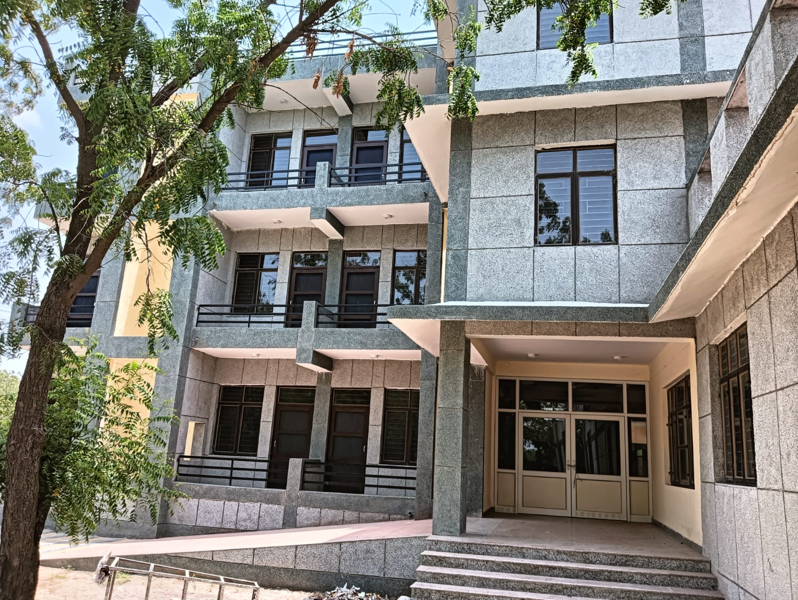 Hostal Image